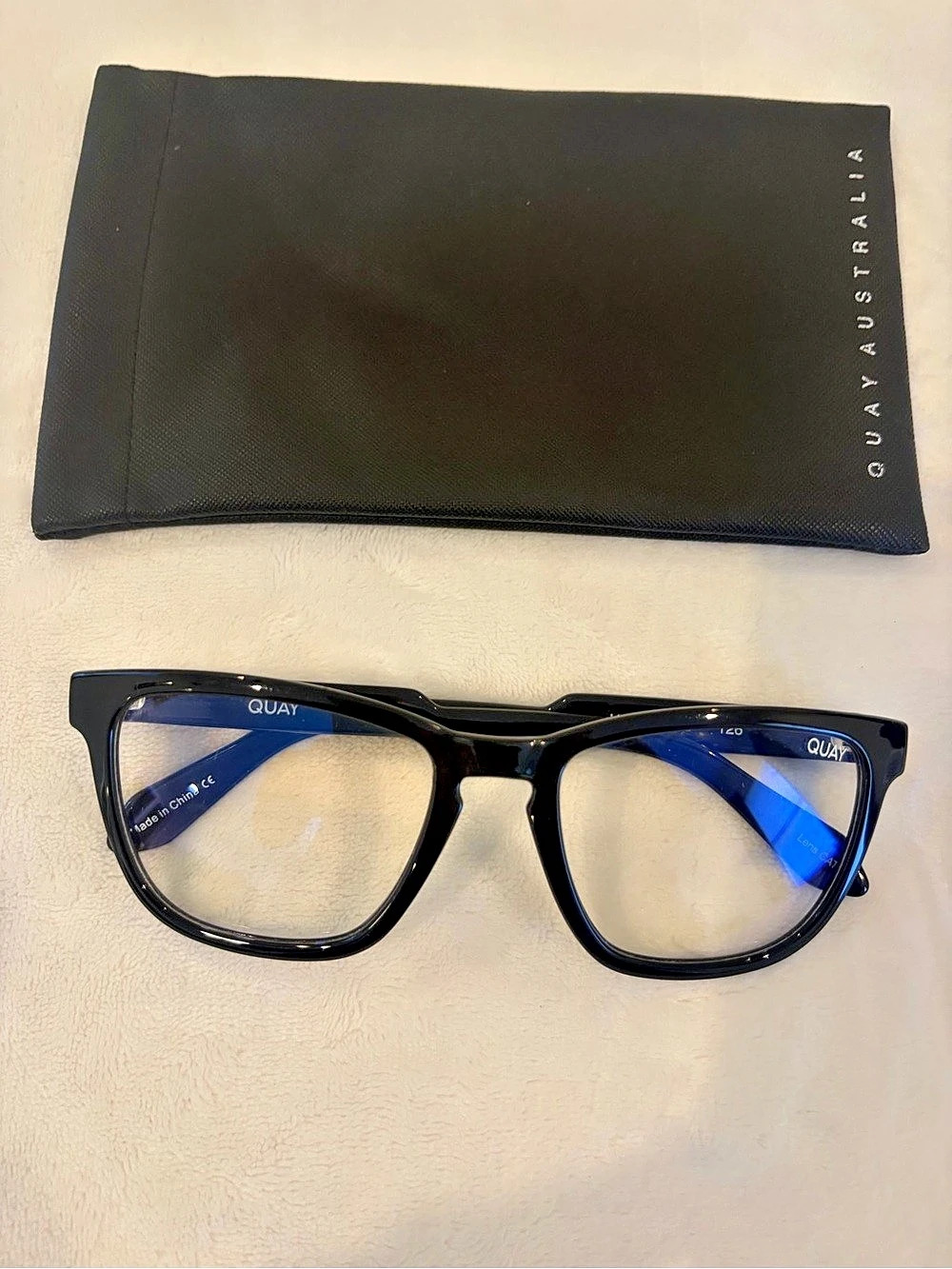 Quay Australia Hardwire Black Glasses Like New